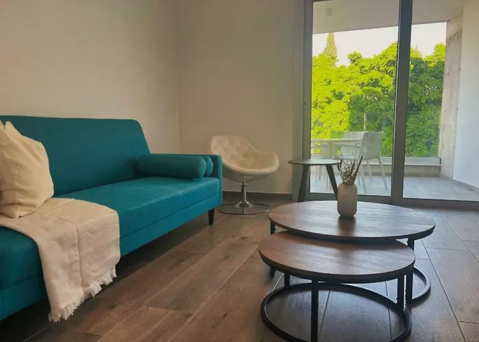 Phaedrus Living Coral Aura *